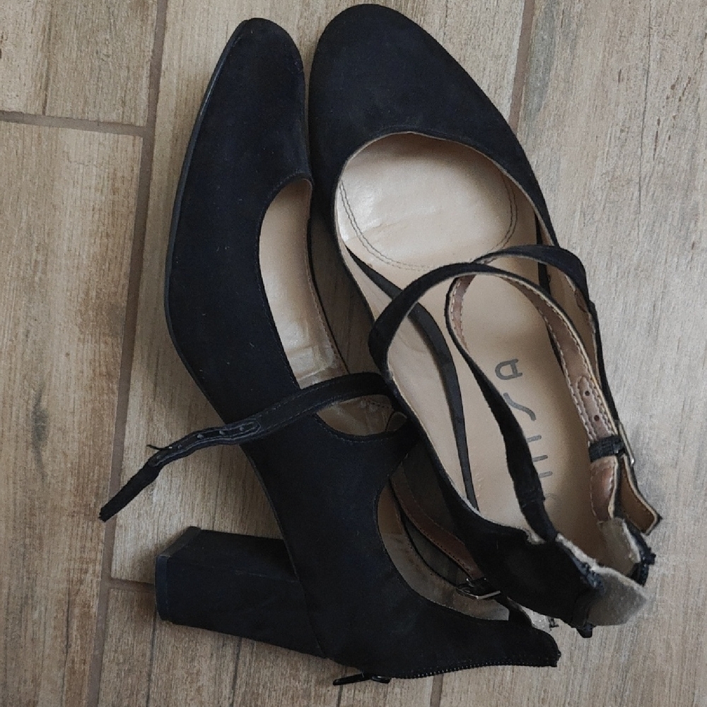 Stylish Black Women's Shoes